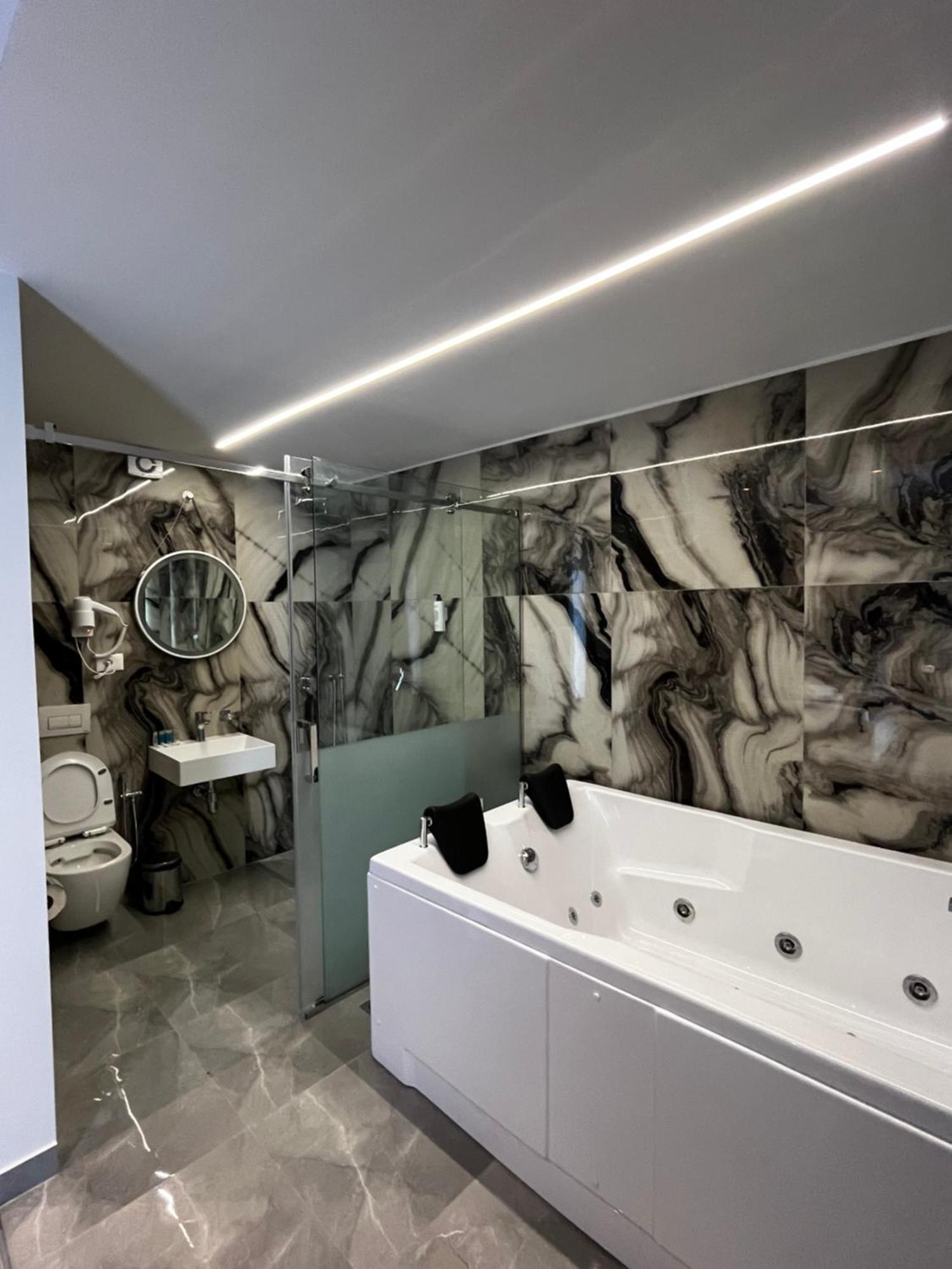Leodori 3 Suites Shëngjin Eksteriør bilde